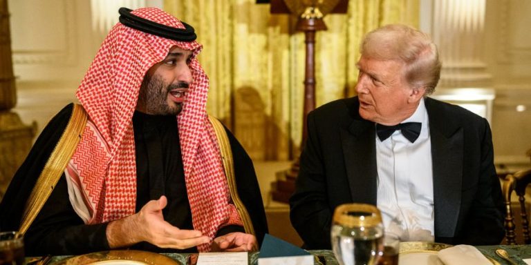Bin Salman (L) with president Trump at the White House | Photo: Daniel Torok, White House