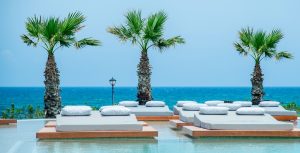 SENSEANA Sea Side Resort & Aquadventure - Main Pool Lounge | Photo: Golden Hotels & Resorts