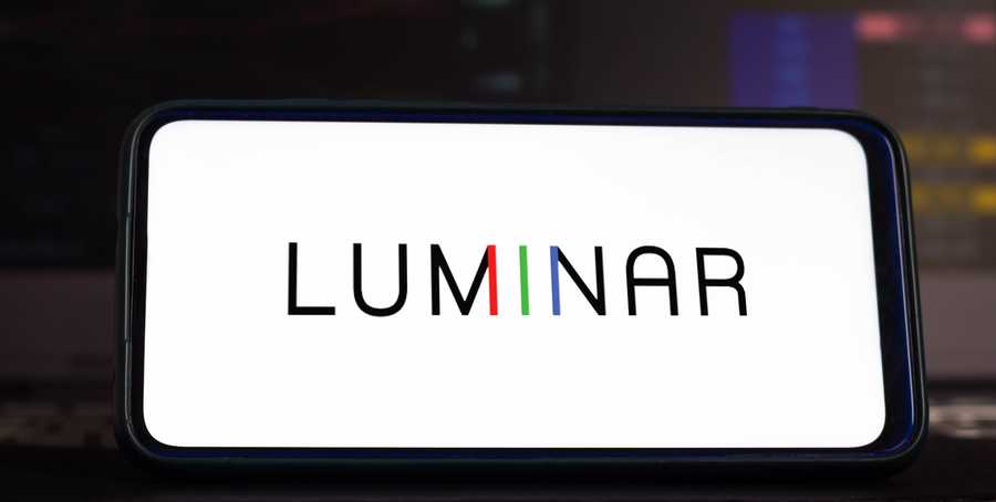 לוגו חברת Luminar. צילום: Shutterstock