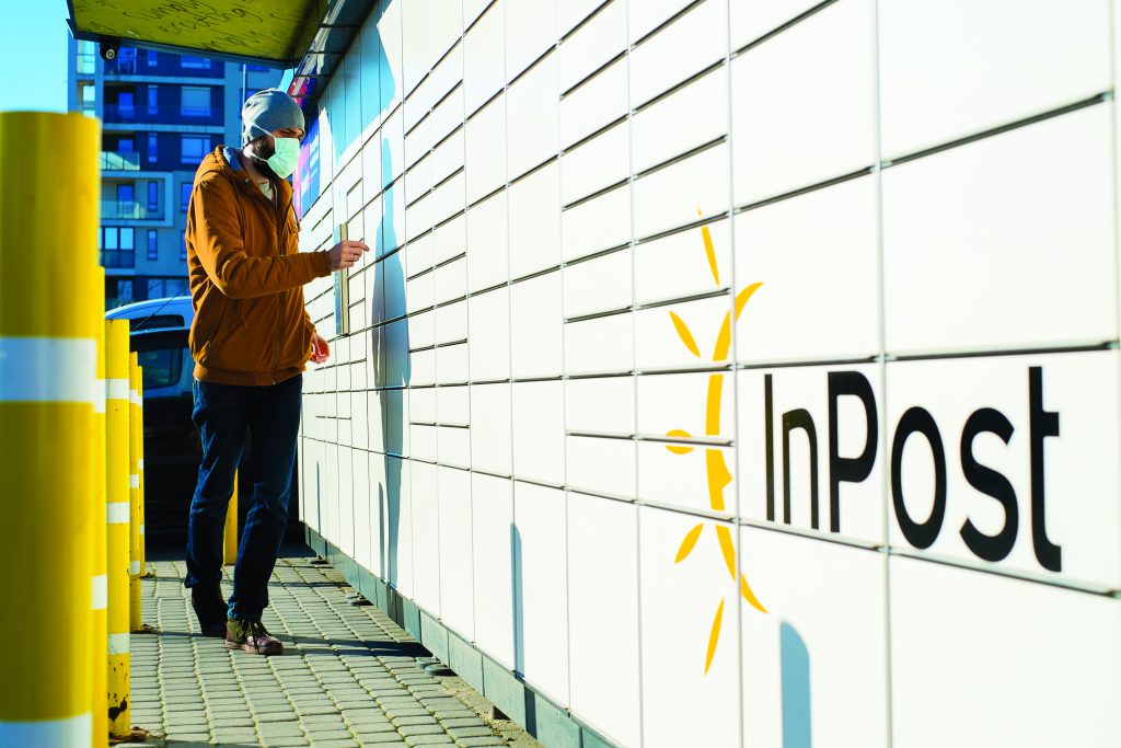 לוקרים של InPost בפולין | צילום: Shutterstock