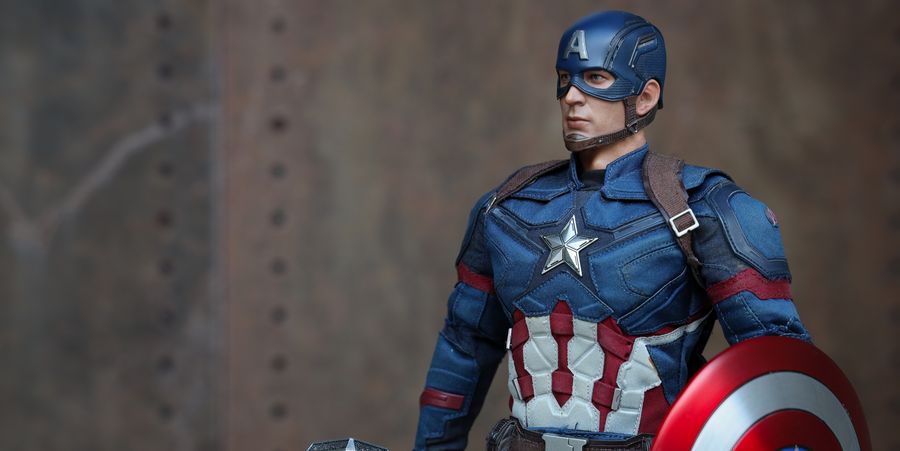 קפטן אמריקה. אחד מגיבורי העל הרווחיים ביותר של מארוול. צילום: shutterstock