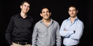 אופק קירזנר (מימין), אמיר נוה וניר מינרבי | צילום: ניר סלקמן ואוהד ארידן