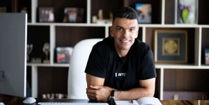 שלום מקנזי | צילום: רמי זרנגר