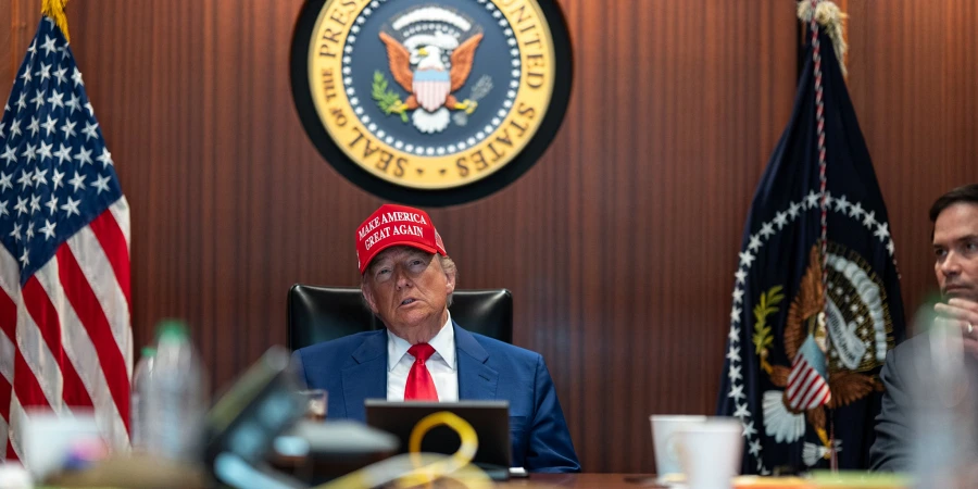 נשיא ארה"ב דונלד טראמפ במהלך התקיפה על איראן | צילום: הבית הלבן