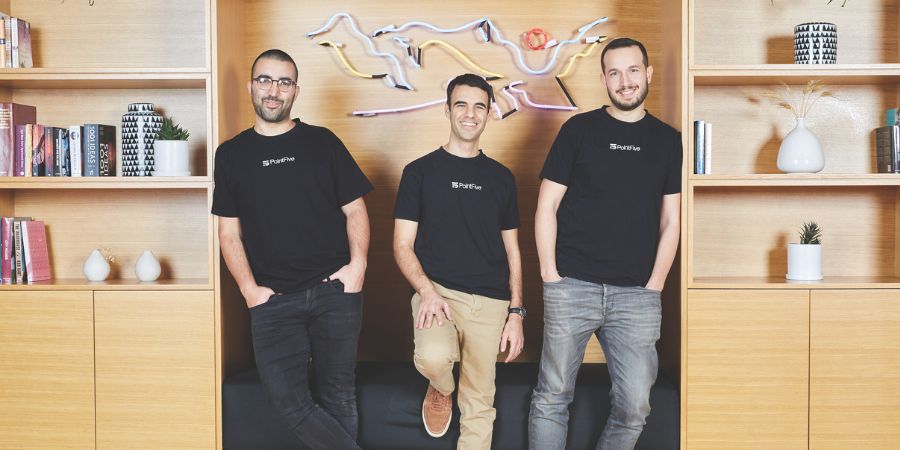 מייסדי פוינטפייב: אמיר חוזז, סמנכ"ל טכנולוגיה (מימין), אלון ארבץ, מנכ"ל וגל בן דוד, סמנכ"ל מוצר | צילום: באדיבות פויינטפייב