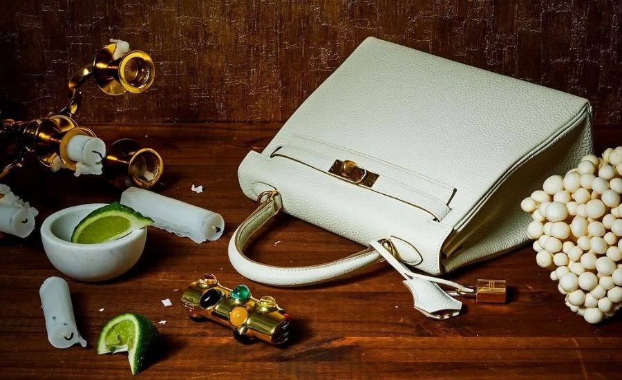 "אחת הסיבות לכך שתיקי הרמס כה נחשקים היא שהם נותרים אקסקלוסיביים." | צילום: לקסוס