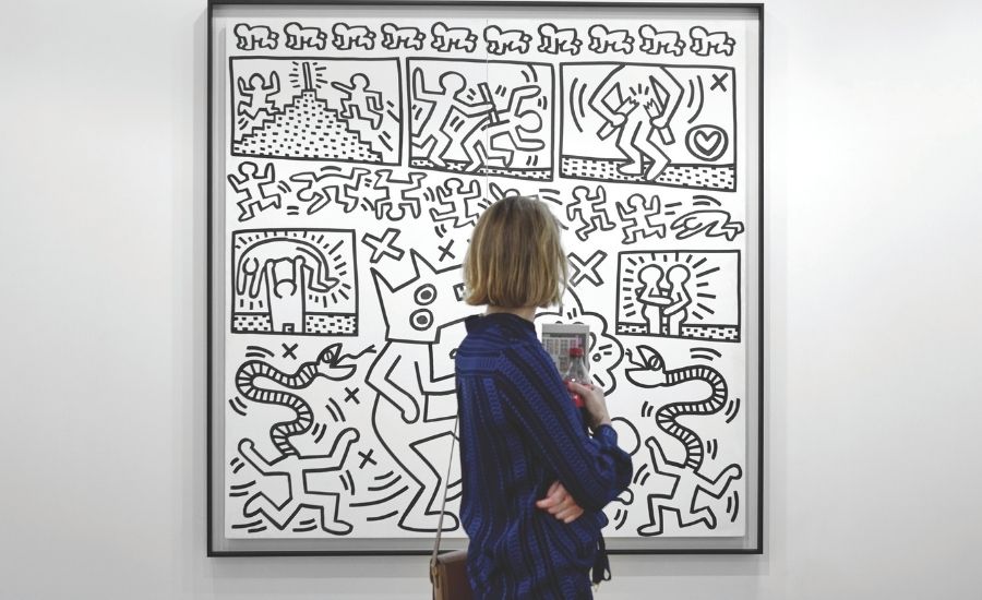 "דור האספנים הצעיר כבר אינו מסתפק ב"שם גדול על הקיר", אלא מחפש חוויה אחרת." | צילום: ארט באזל