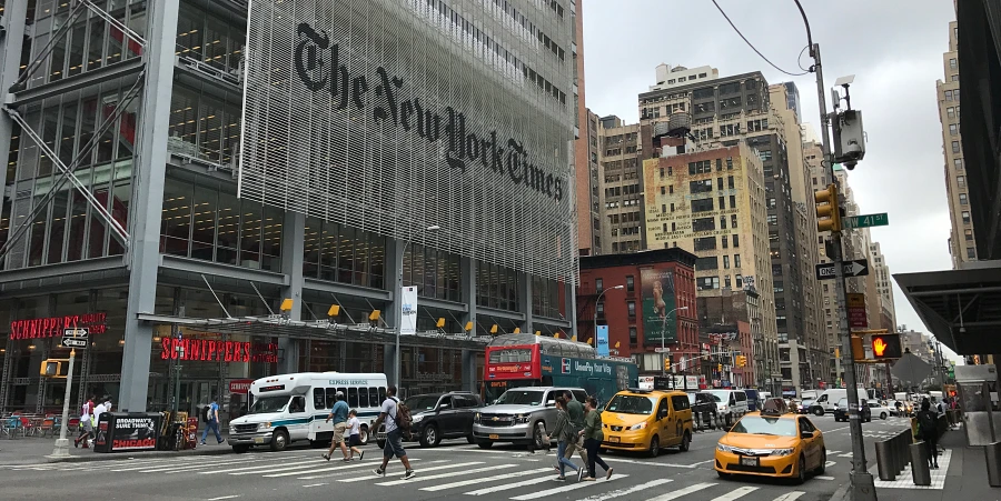 הניו-יורק טיימס. מהמר שהמותג חזק מספיק כדי שקוראים יבואו אליו ישירות | צילום: פורבס ישראל